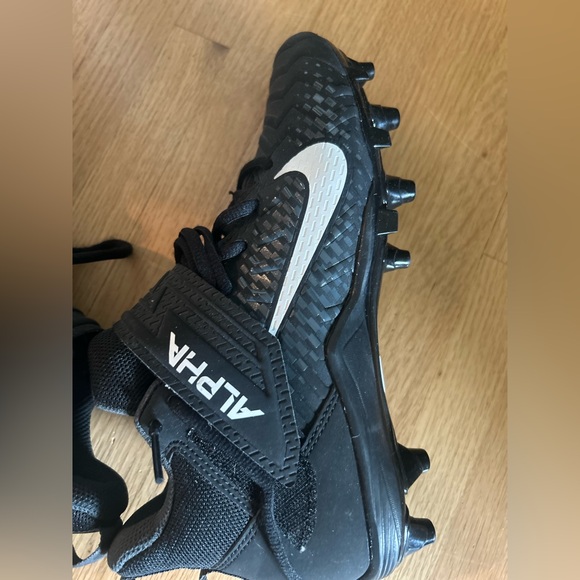 Nike Alpha Black Football Cleats size 6.5 youth/juniors - Picture 5 of 8